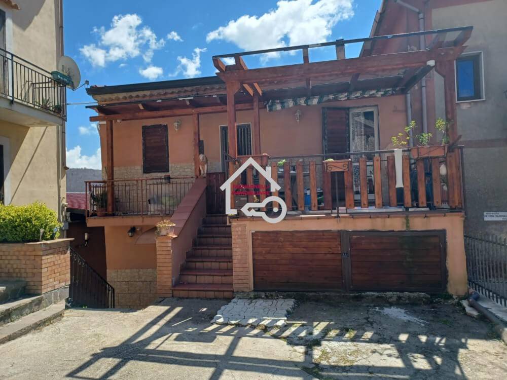 casa indipendente in vendita a Perdifumo in zona Vatolla