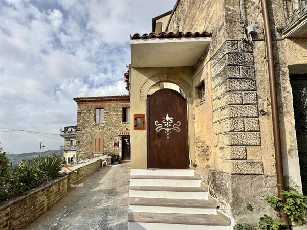 appartamento in vendita a Perdifumo in zona Vatolla