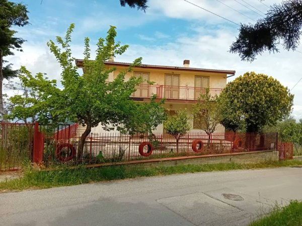 casa indipendente in vendita a Perdifumo