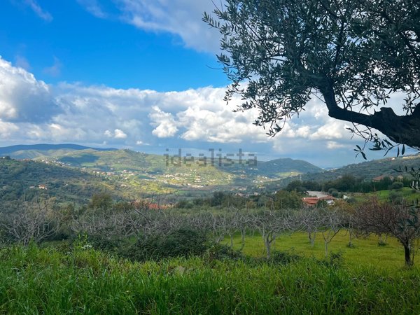 appartamento in vendita a Perdifumo in zona Vatolla