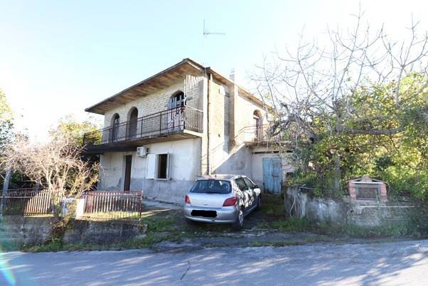 casa indipendente in vendita a Perdifumo