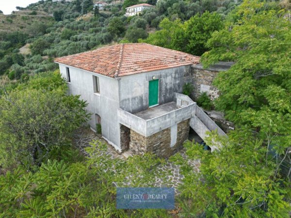 casa indipendente in vendita a Perdifumo