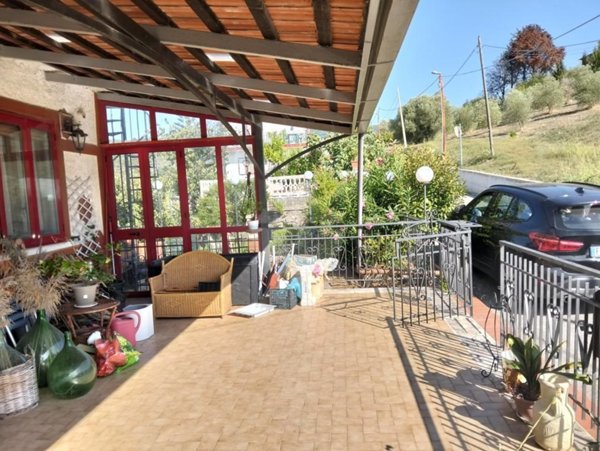 casa indipendente in vendita a Perdifumo