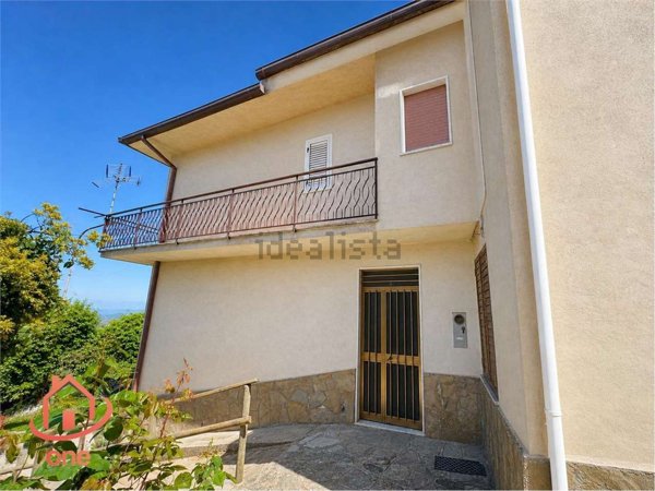 casa indipendente in vendita a Perdifumo in zona Vatolla