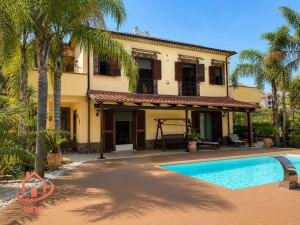 casa indipendente in vendita a Perdifumo