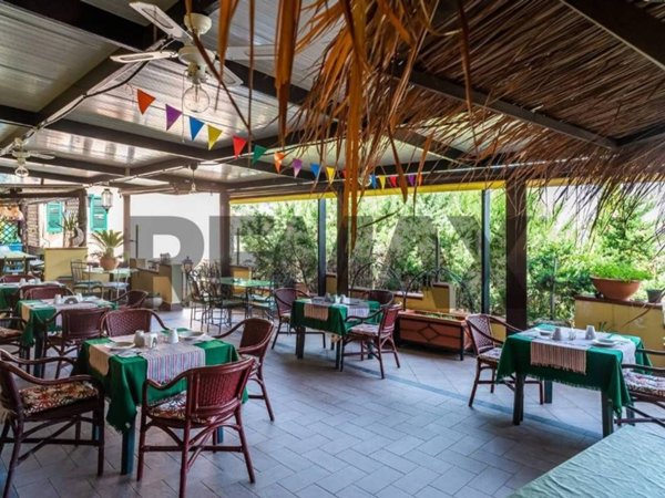 casa indipendente in vendita a Perdifumo in zona Vatolla