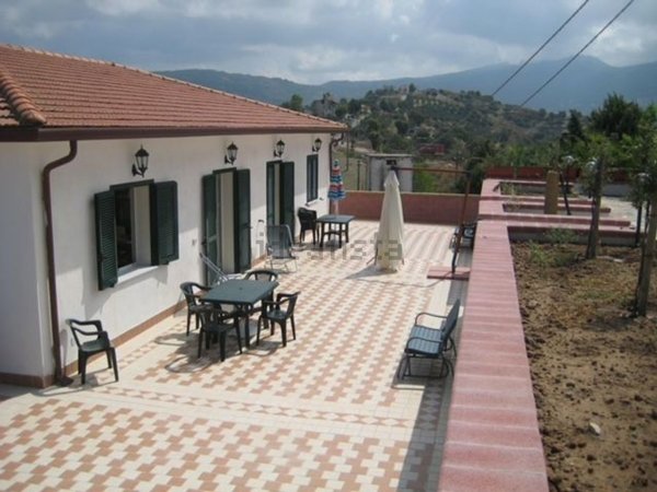 casa indipendente in vendita a Perdifumo