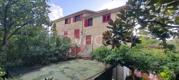 casa indipendente in vendita a Pisciotta