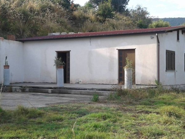 casa indipendente in vendita a Pisciotta