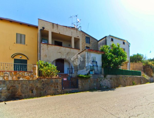 appartamento in vendita a Pisciotta in zona Caprioli