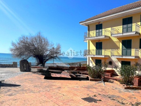 appartamento in vendita a Pisciotta in zona Caprioli