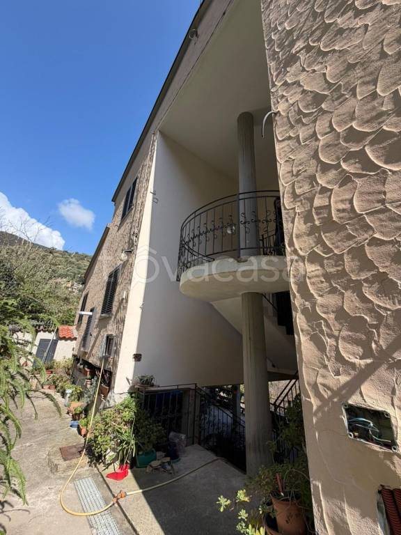 appartamento in vendita a Pisciotta in zona Marina di Pisciotta