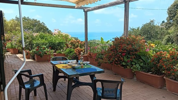 casa indipendente in vendita a Pisciotta in zona Caprioli