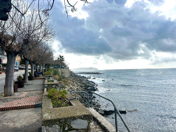casa indipendente in vendita a Pisciotta