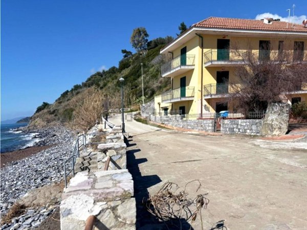 casa indipendente in vendita a Pisciotta in zona Marina di Pisciotta