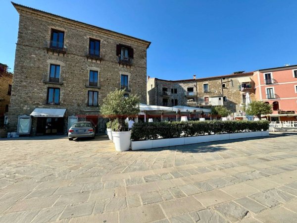 negozio in vendita a Pollica in zona Acciaroli