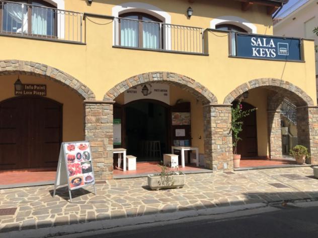 negozio in vendita a Pollica in zona Pioppi