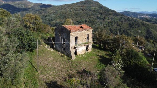 casa indipendente in vendita a Pollica in zona Acciaroli