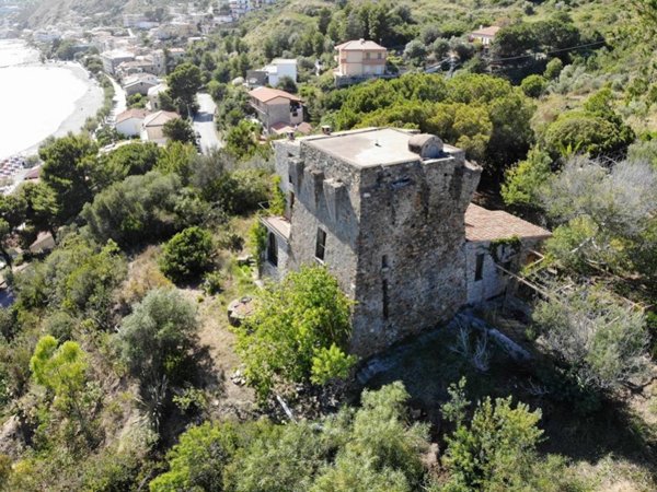 intera palazzina in vendita a Pollica in zona Pioppi