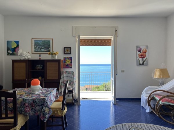 appartamento in vendita a Pollica in zona Pioppi