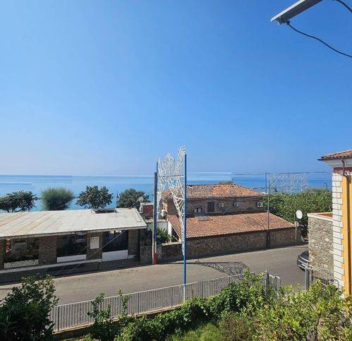 appartamento in vendita a Pollica in zona Pioppi