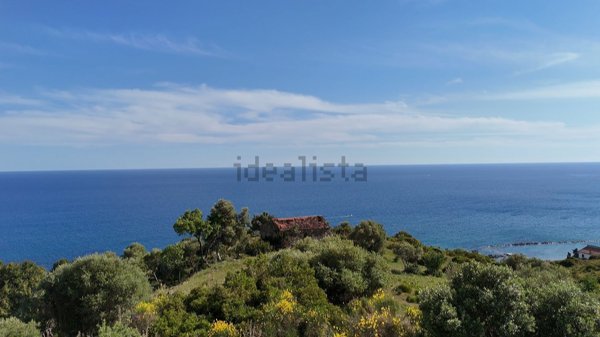 quadrivano in vendita a Pollica in zona Pioppi