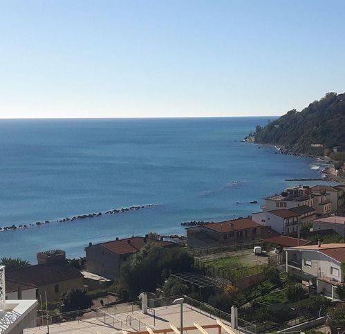 appartamento in vendita a Pollica in zona Pioppi