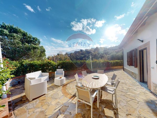 appartamento in vendita a Pollica in zona Pioppi