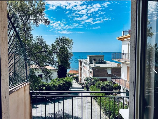 appartamento in vendita a Pollica in zona Pioppi