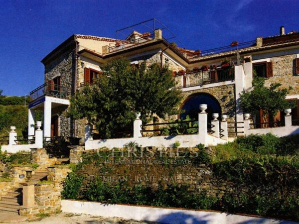 casa indipendente in vendita a Pollica in zona Acciaroli
