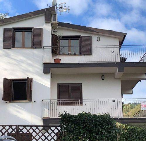 appartamento in vendita a Pollica in zona Pioppi