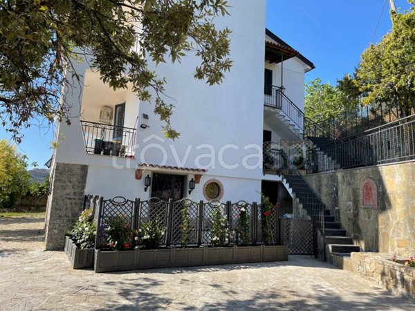 appartamento in vendita a Pollica in zona Cannicchio