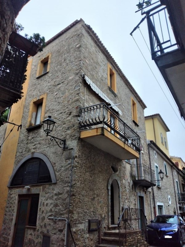 casa semindipendente in vendita a Pollica in zona Acciaroli