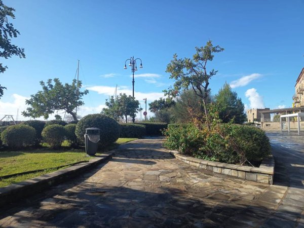 negozio in vendita a Pollica in zona Acciaroli