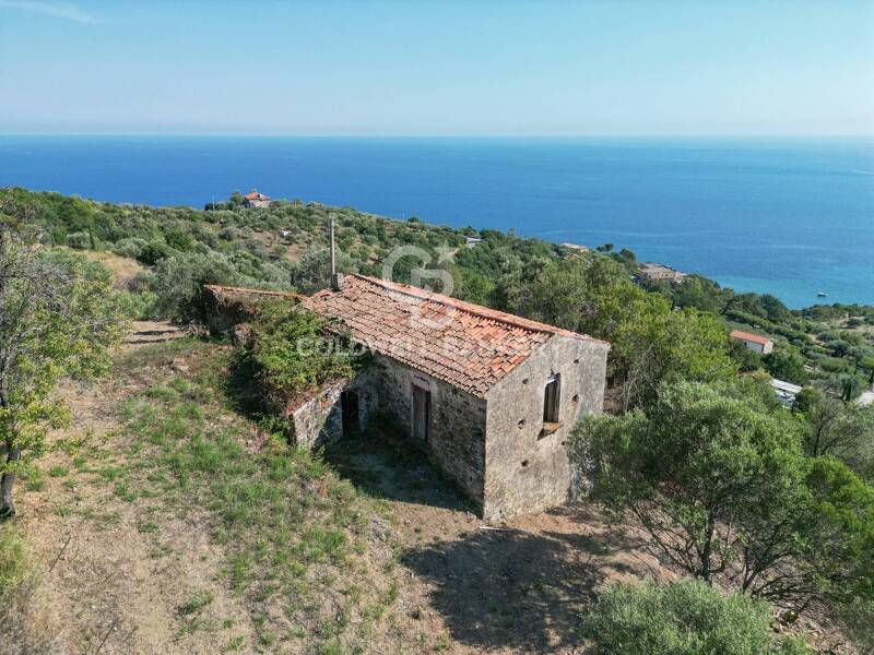 casa indipendente in vendita a Pollica in zona Acciaroli
