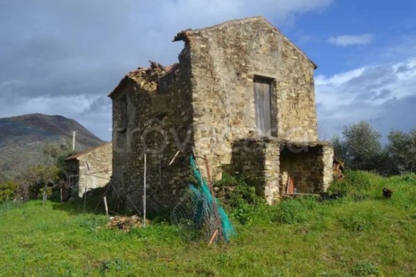 casa indipendente in vendita a Pollica in zona Acciaroli