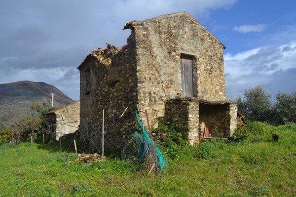 casa indipendente in vendita a Pollica in zona Pioppi
