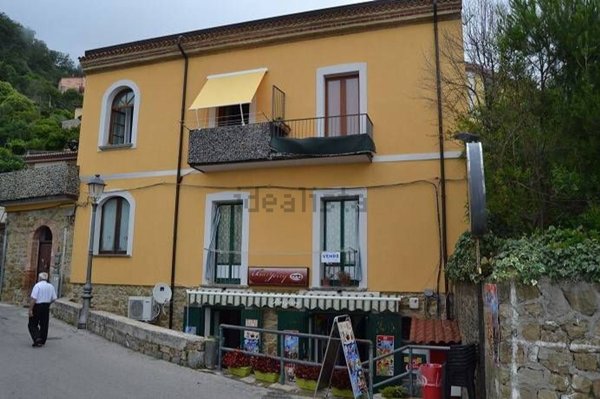 appartamento in vendita a Pollica in zona Pioppi