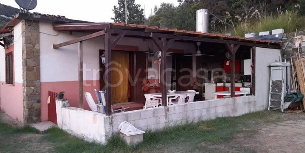 casa indipendente in vendita a Pollica in zona Acciaroli