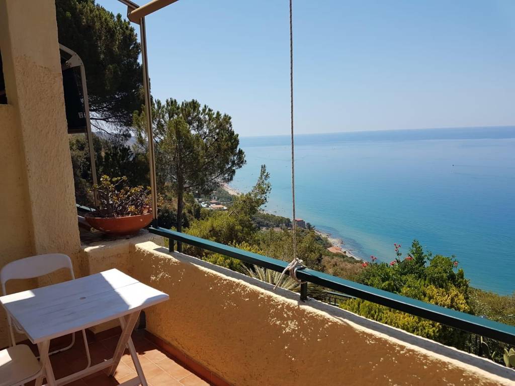 appartamento in vendita a Pollica in zona Acciaroli