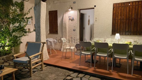 casa indipendente in vendita a Pollica in zona Acciaroli