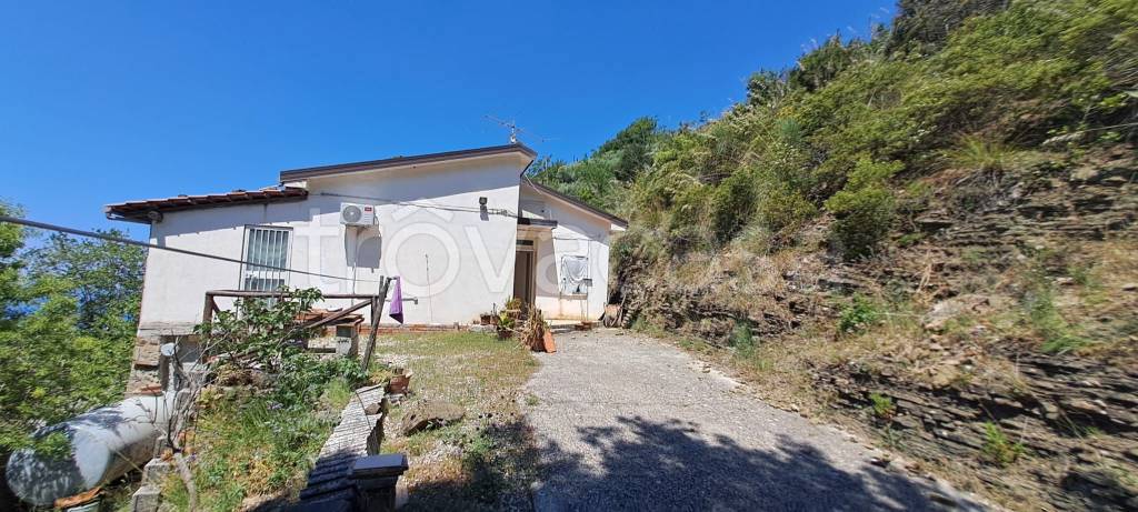 casa indipendente in vendita a Pollica in zona Acciaroli