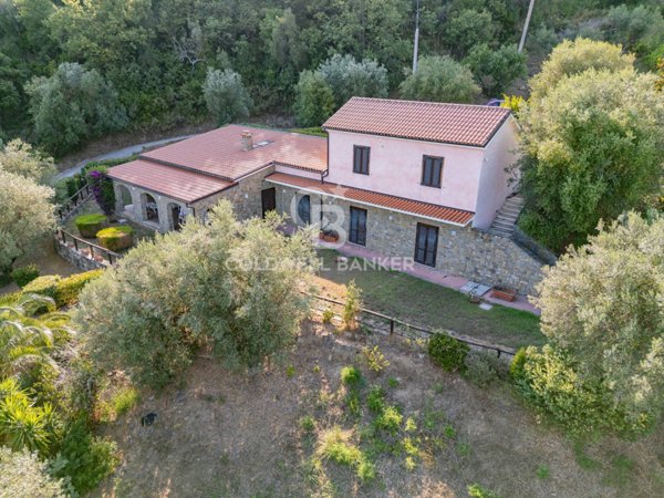 casa indipendente in vendita a Pollica