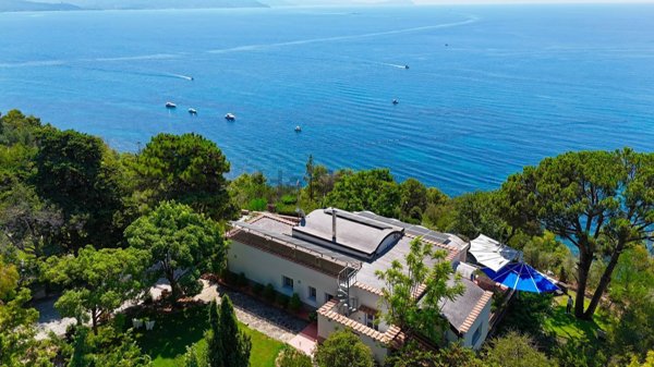 casa indipendente in vendita a Pollica