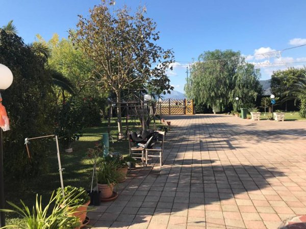 casa indipendente in vendita a Pontecagnano Faiano