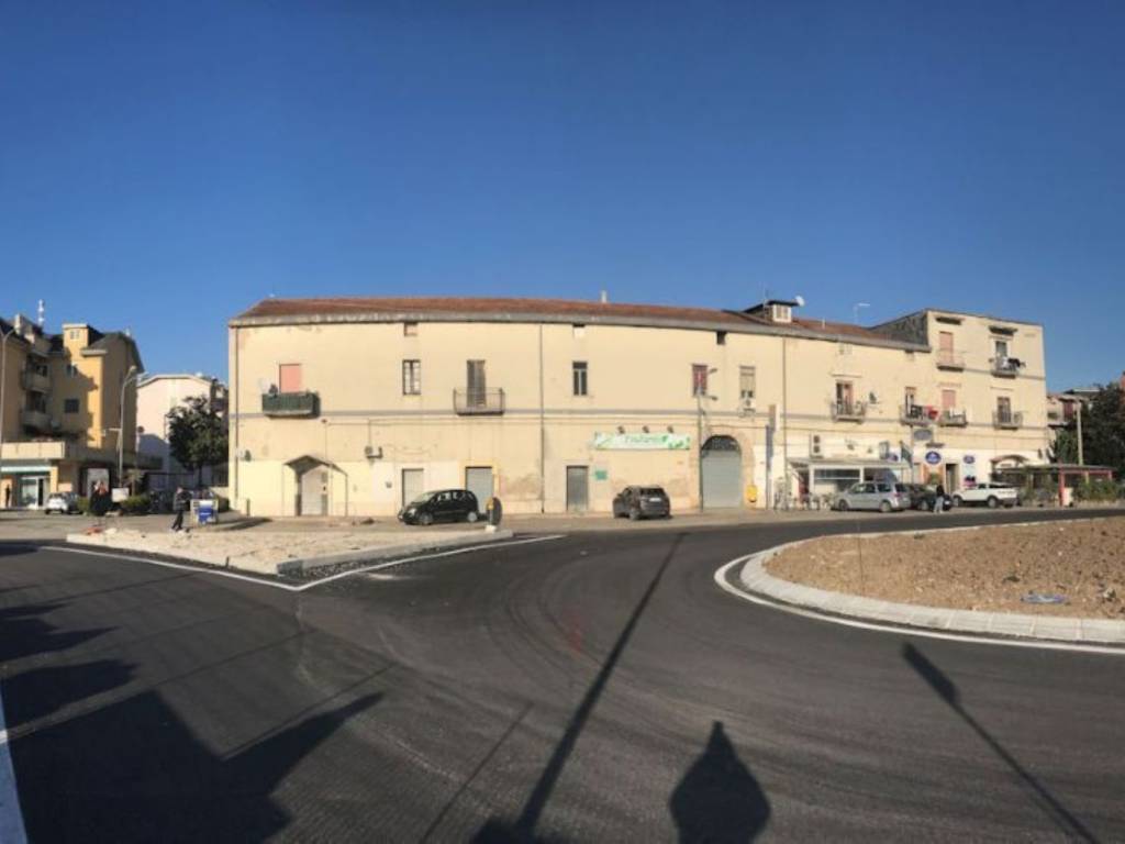 locale commerciale in vendita a Pontecagnano Faiano
