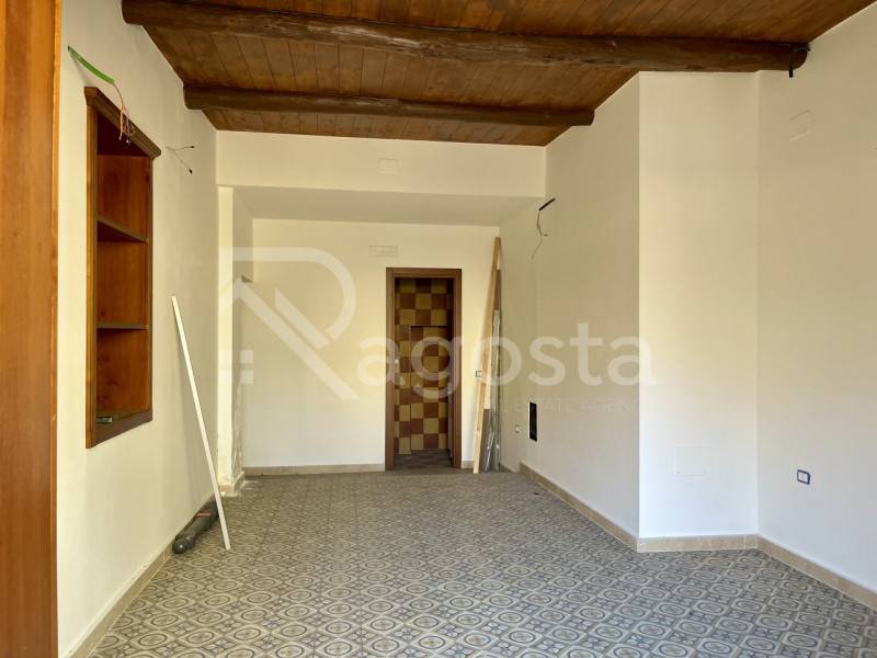 intera palazzina in vendita a Pontecagnano Faiano