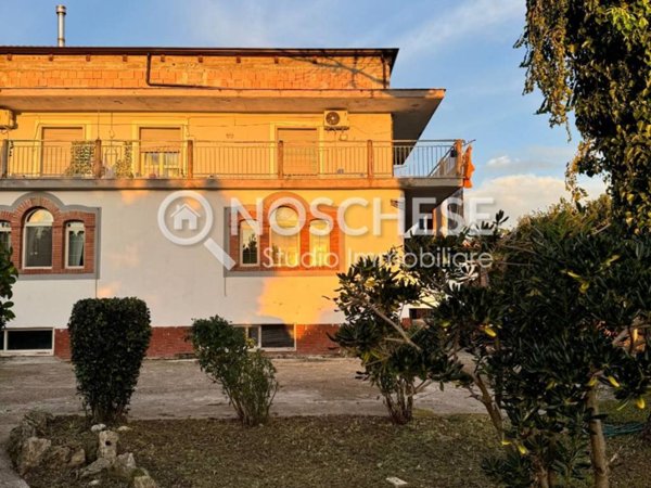 casa indipendente in vendita a Pontecagnano Faiano