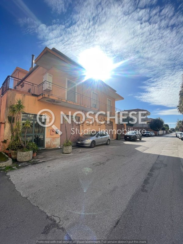 locale commerciale in vendita a Pontecagnano Faiano
