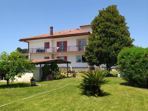 casa indipendente in vendita a Pontecagnano Faiano